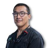 Photo of Associate Professor Viet Tran